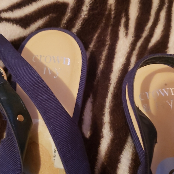 Navy blue flats - Picture 4 of 5